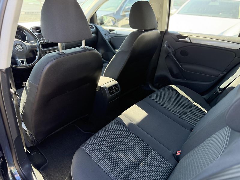 Volkswagen Golf 1.4 16V, 59kw, manuál  - fotka 7 z 13