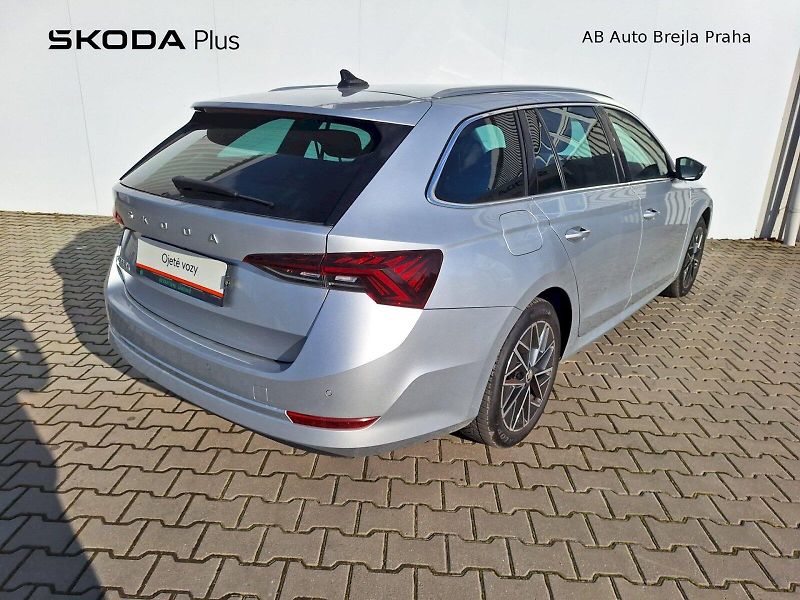 Škoda Octavia (2021) COMBI / 1.5 TSI / 110kW / 6MP - fotka 2 z 34