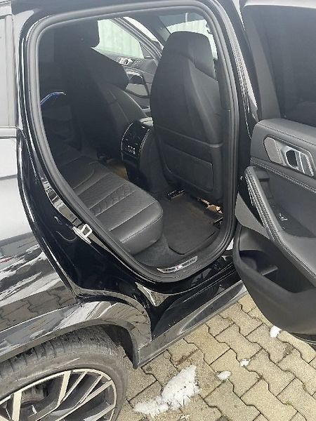 BMW X6 - fotka 10 z 16