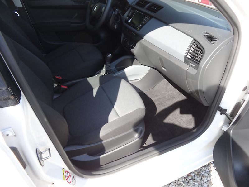 Škoda Fabia 1.0MPi zimní + letní sada kol - fotka 6 z 16