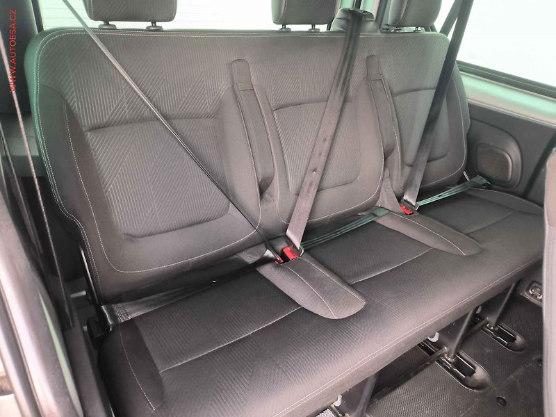 Renault Trafic (2017) 1.6dCi 145 ENERGY, 2.maj,ČR - fotka 11 z 21
