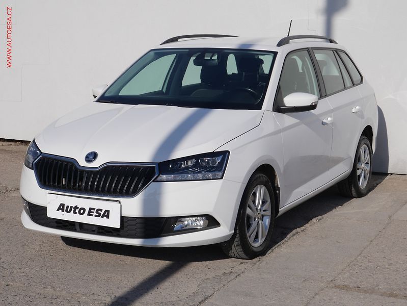 Škoda Fabia (2021) 1.0 TSi, ČR, Style, LED - fotka 3 z 18