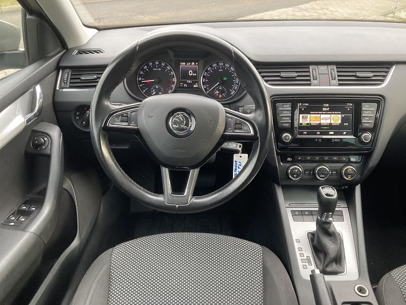 Škoda Octavia (2017) Combi TDI DSG hezký vůz! - fotka 11 z 28