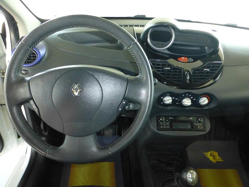 Renault Twingo (2014) 1,2I*KLIMATIZACE**ALU KOLA* - fotka 12 z 20