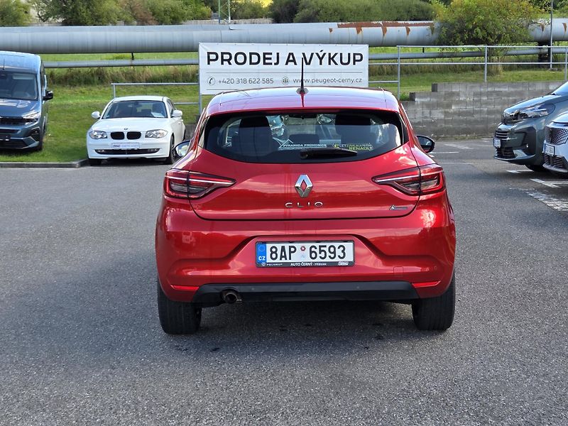 Renault Clio (2021) 1.0 TCe 91 Intense MAN6 - fotka 4 z 31