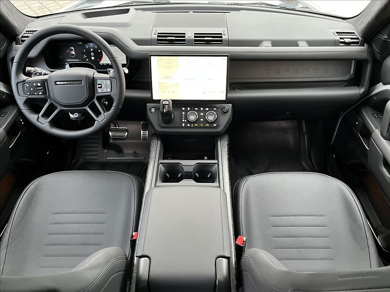 Land Rover Defender (2026) 110 V8 P635 OCTA - fotka 13 z 38