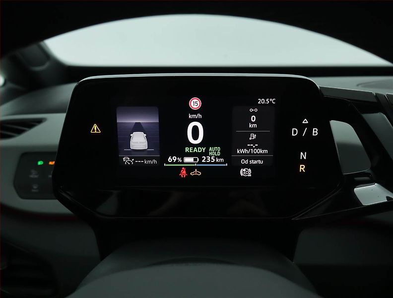 Volkswagen ID.3 (2020) Pro (62 kWh), SoH 88% - fotka 11 z 19