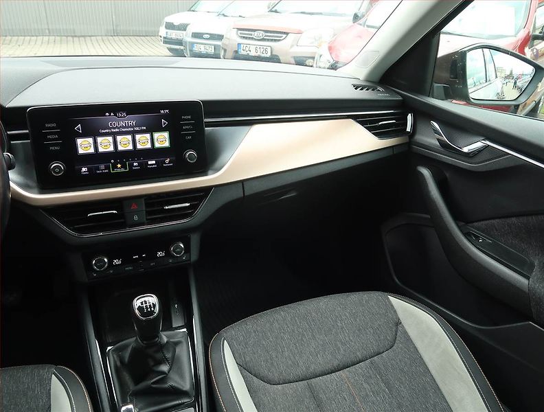 Škoda Kamiq (2020) Style 1.5 TSI - fotka 8 z 15