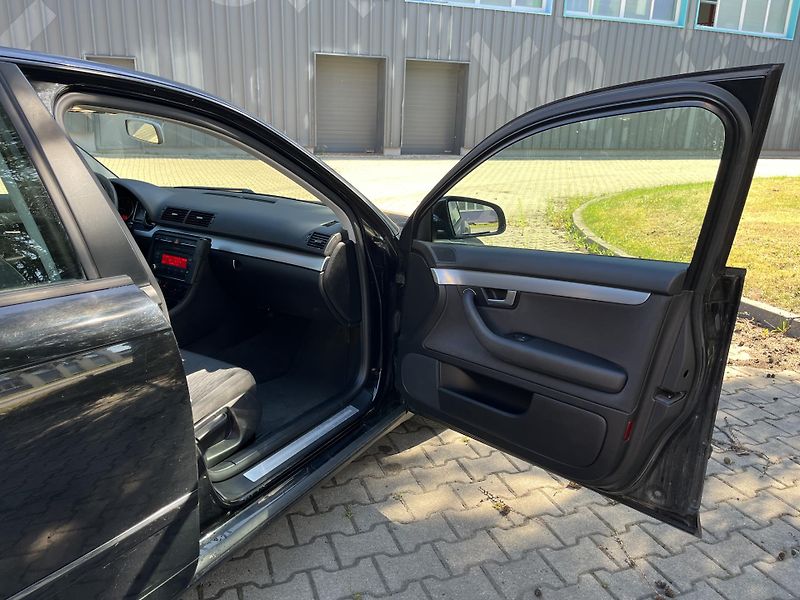 Audi A4 2,7 TDI V6 /132 kW /  - fotka 21 z 31