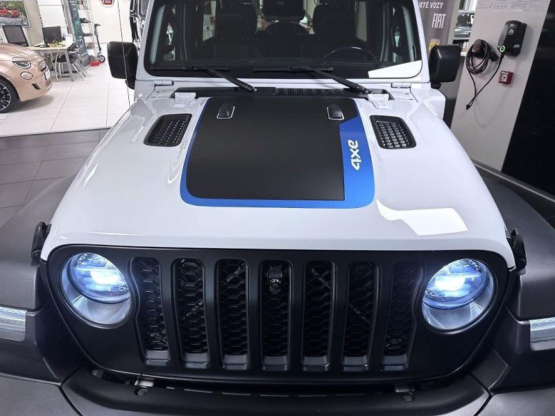 Jeep Wrangler (2022) Unlimited 2.0T 4xe PHEV AT8 Ru - fotka 3 z 22