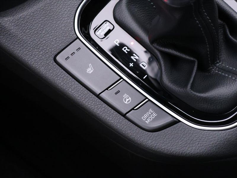 Hyundai i30 1,0 T-GDI Automat CZ Smart DPH - fotka 23 z 31