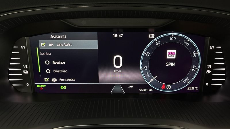 Škoda Octavia 1.4 TSI iV DSG Style Combi - fotka 10 z 27