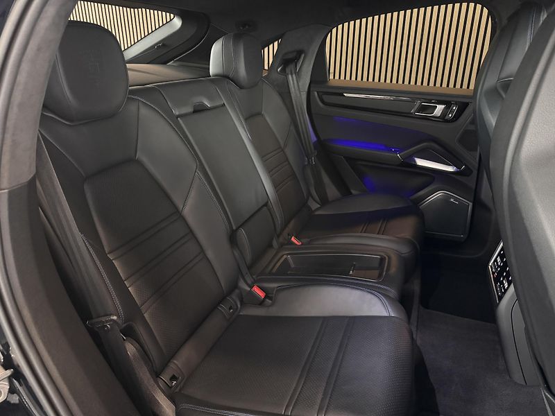 Porsche Cayenne Turbo GT PCCB Burmester Záruka - fotka 19 z 44