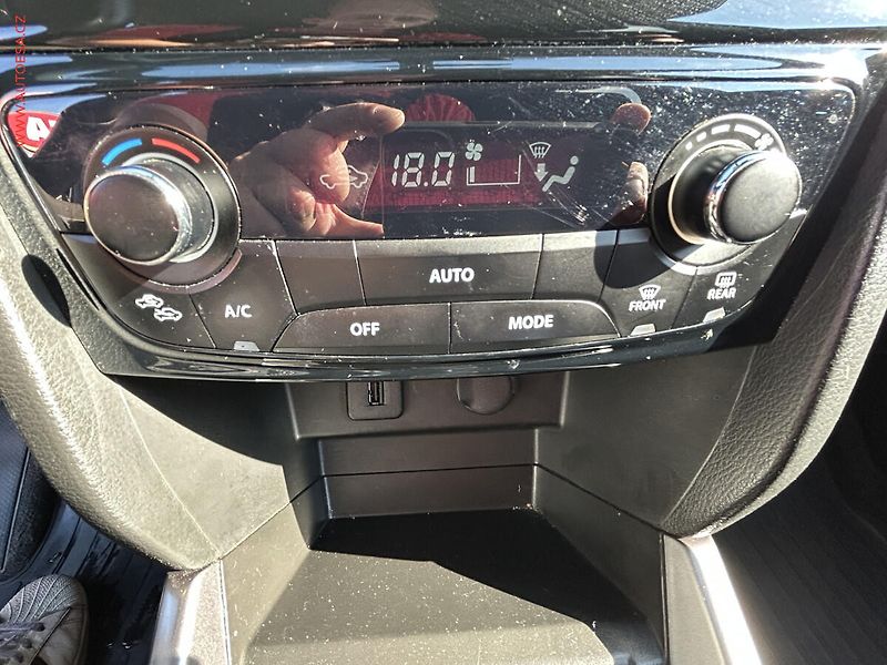 Suzuki Vitara (2019) 1.4T Allgrip, ČR, Allgrip - fotka 13 z 18