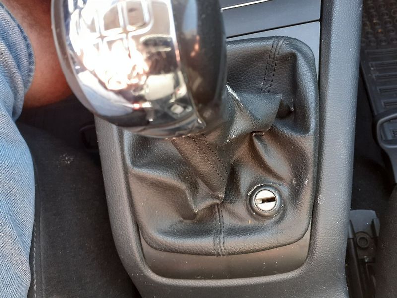 Škoda Octavia (2006) 1.9 TDi  1.MAJ.ČR - fotka 12 z 47