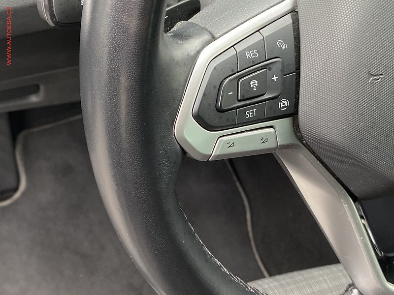 Volkswagen Passat (2021) 1.5 TSi, DSG, LED, navi - fotka 14 z 18