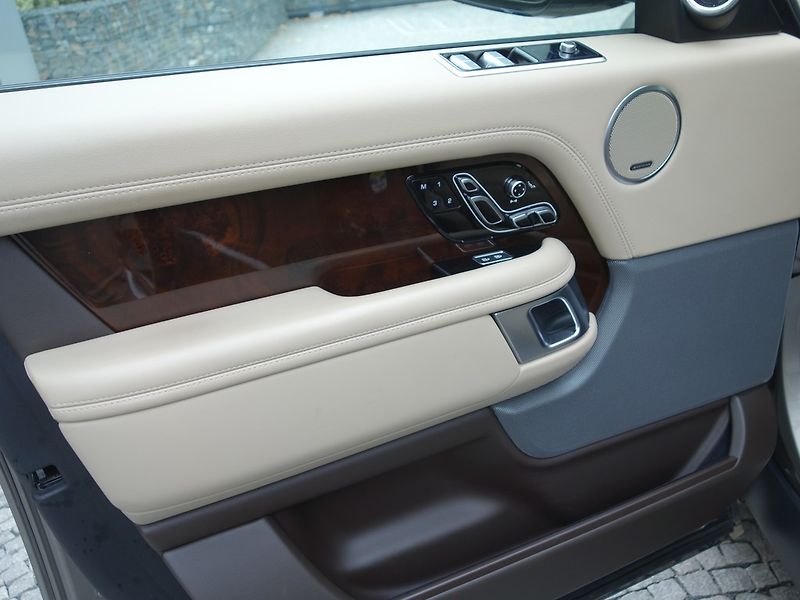 Land Rover Range Rover (2021) D300*VOGUE*50000KM*REZERVACE!! - fotka 38 z 50