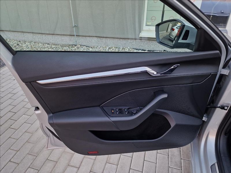 Škoda Octavia 2.0TDI 110kW 4x4 DSG Style,ČR - fotka 37 z 50
