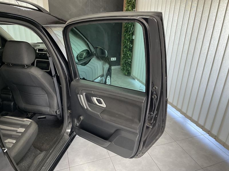 Škoda Roomster 1.2 HTp KLIMA TEMPOMAT  - fotka 14 z 23