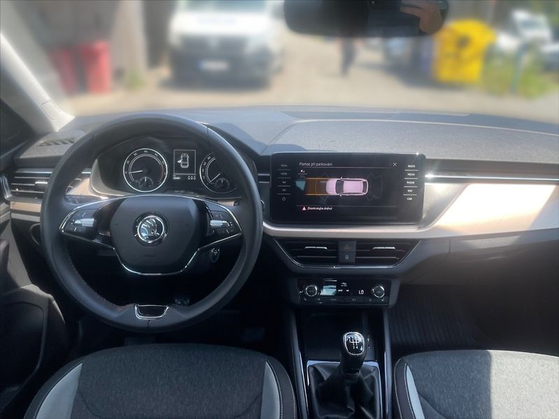 Škoda Scala 1,0 TSI 70 Style - fotka 9 z 11