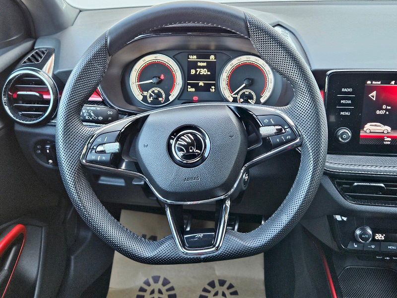 Škoda Fabia (2023) Monte Carlo TSI 70/1.0 M5F - fotka 5 z 27