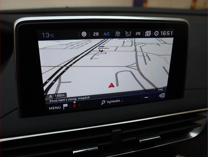 Peugeot 3008 (2019) 1.5 BlueHDi, Automat - fotka 16 z 22