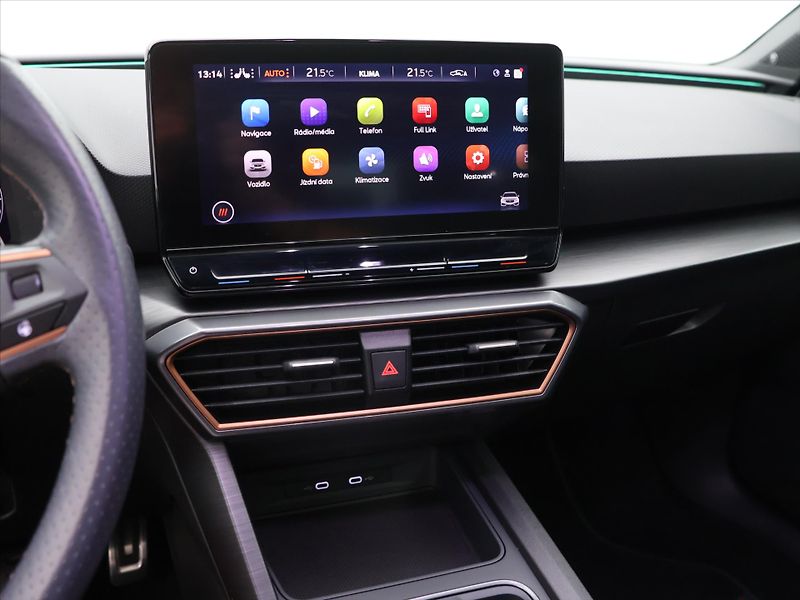Cupra Leon 2.0 TSI 180kW ST DSG LED ACC - fotka 16 z 25