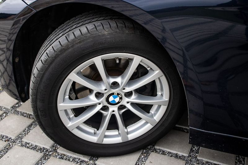 BMW Řada 3 - fotka 9 z 43