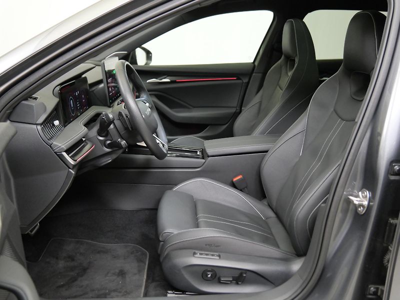 Škoda Superb - fotka 11 z 30