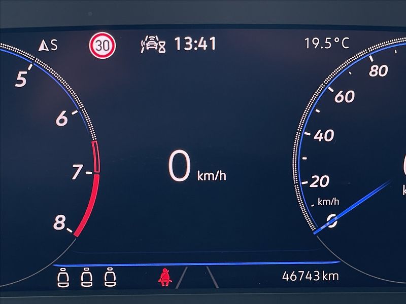 Volkswagen Arteon 2,0 TSI DSG R-Line Kamera - fotka 10 z 24