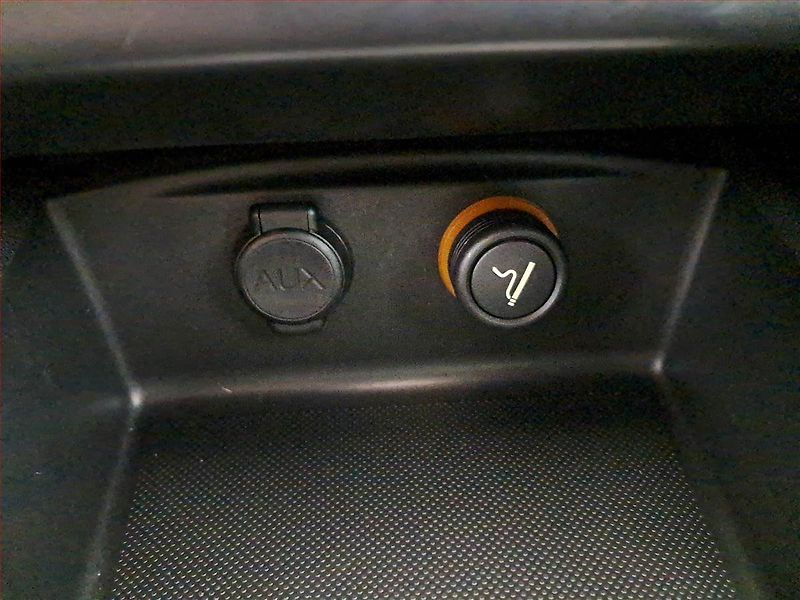 Citroën DS4 (2013) 1.6 e-HDi, ČR,1.maj - fotka 17 z 19