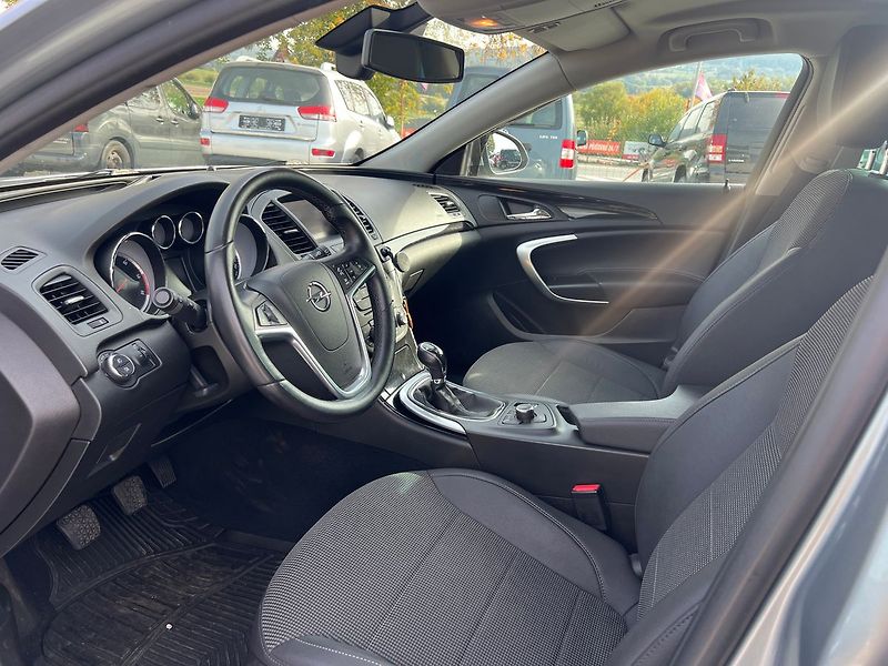 Opel Insignia 2.0 - fotka 6 z 15