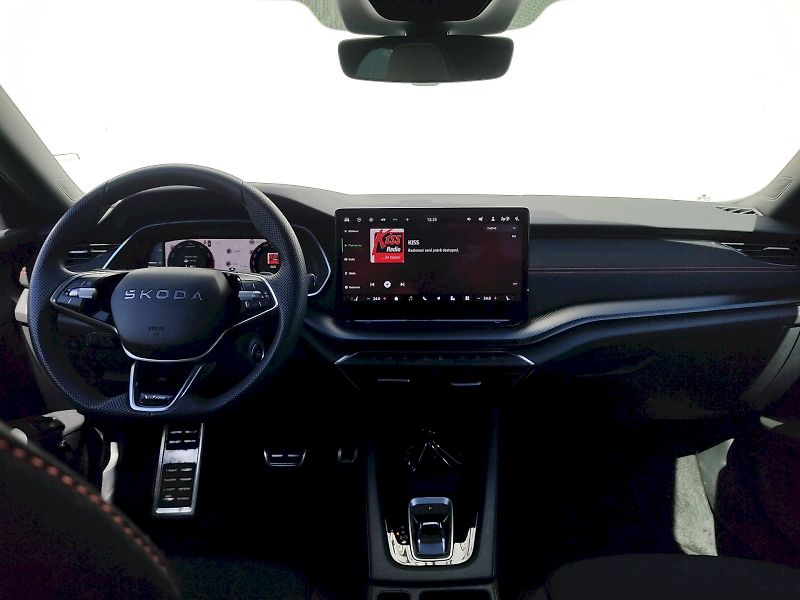 Škoda Octavia (2025) RS 2,0 Tsi  195 Kw DSG - fotka 5 z 41