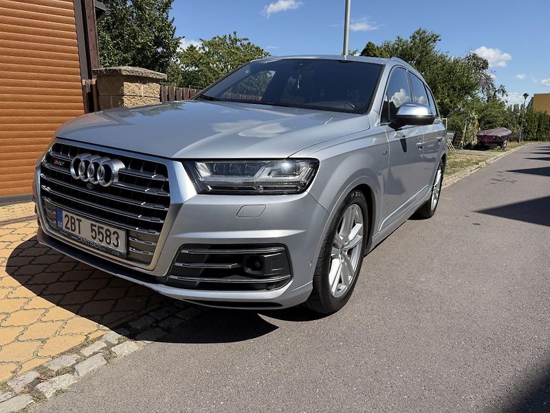 Audi SQ7 (2017) V8 4.0 TDI 320 KW (435 PS) - fotka 1 z 34