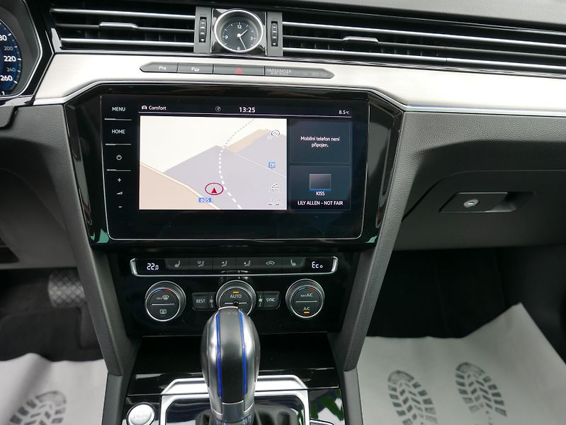 Volkswagen Passat 1,4 TSI GTE REZERVACE - fotka 35 z 44