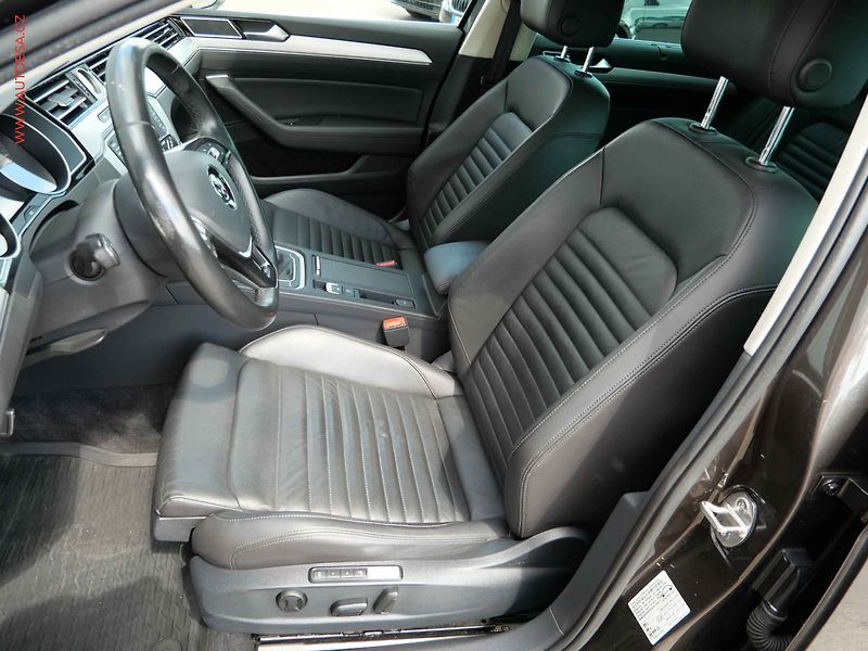 Volkswagen Passat (2016) 2.0 TDi, Comfortline - fotka 9 z 23