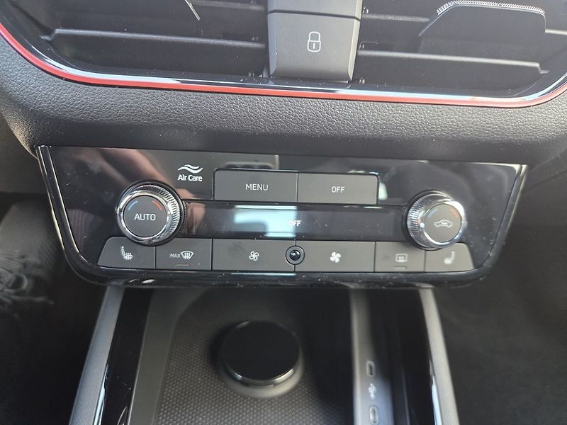 Škoda Scala Dynamic 1,5TSI 110kW - fotka 12 z 14