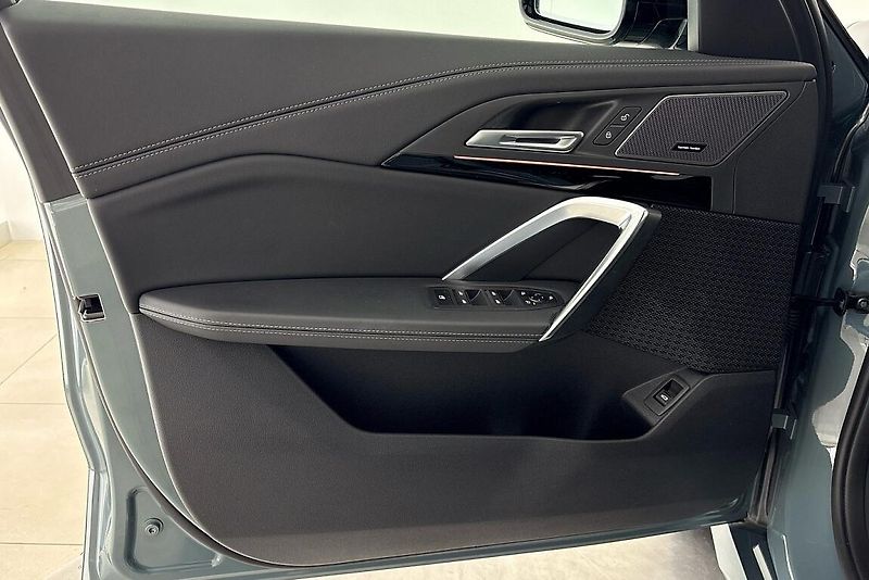 BMW X1 M35i xDrive - fotka 8 z 25