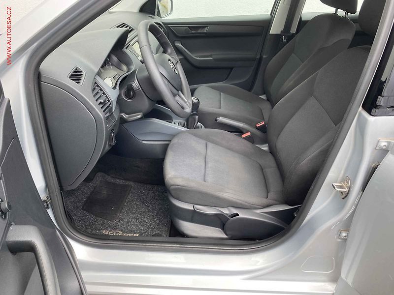 Škoda Fabia (2017) 1.0 TSi, Active, park.čidla - fotka 9 z 17