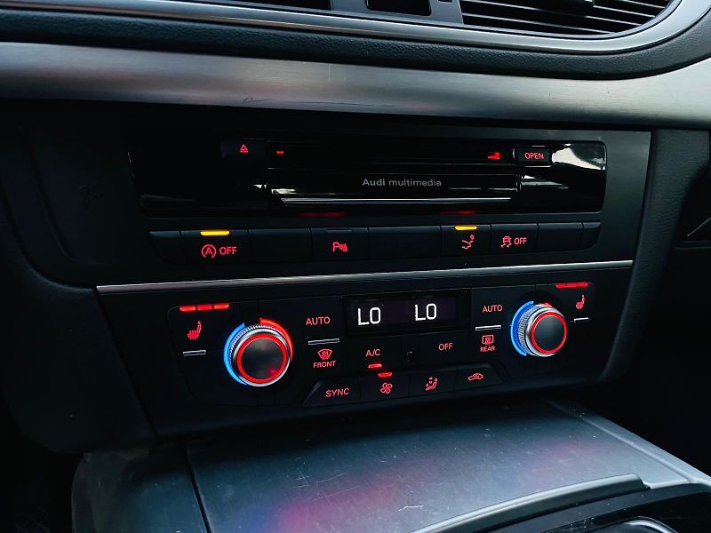 Audi A7 3.0TDI AUT 4x4 KAMERA TAŽNÉ - fotka 40 z 50