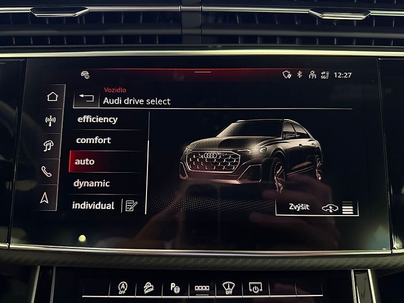 Audi Q8 50TDI QUATTRO S-LINE, WEBASTO, - fotka 18 z 38