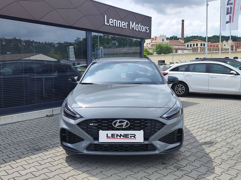 Hyundai i30 1.5 T-GDi/103kW N-Line DCT - fotka 2 z 32