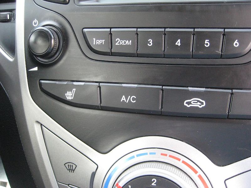 Hyundai ix20 1.4 CRDi 66 kW Komfort DPH ČR! - fotka 20 z 22