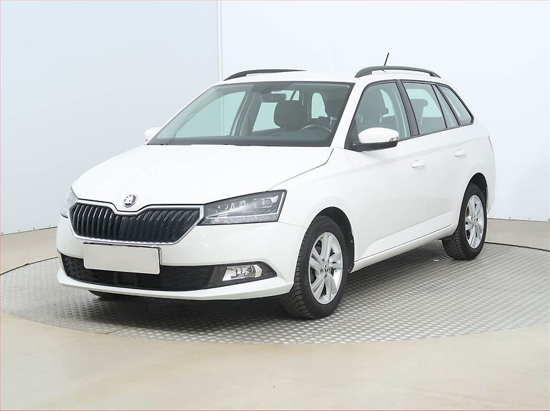 Škoda Fabia (2020) Style 1.0 TSI, ČR,1.maj - fotka 2 z 16