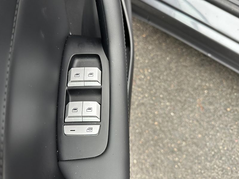 MG MGS5 EV (2025) EXCLUSIVE  - fotka 11 z 15
