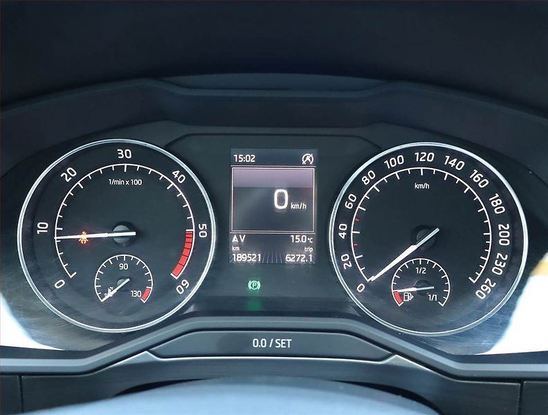 Škoda Superb (2016) 2.0 TDI, Serv.kniha, Kůže - fotka 11 z 21