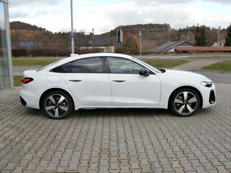 Audi A5 (2024) Limuzína TDI quattro 150kW - fotka 6 z 31