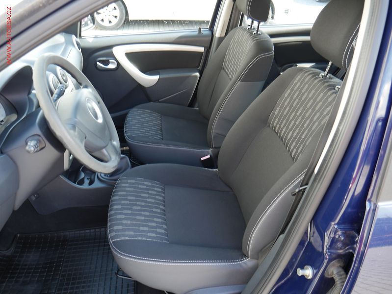 Dacia Sandero (2012) 1.2i, 1.maj,ČR, Klima - fotka 9 z 14