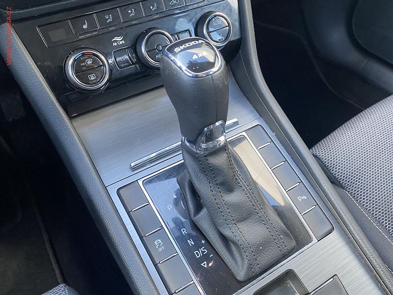 Škoda Superb (2022) 2.0TDI 4X4, 1.maj,ČR, Style - fotka 16 z 19