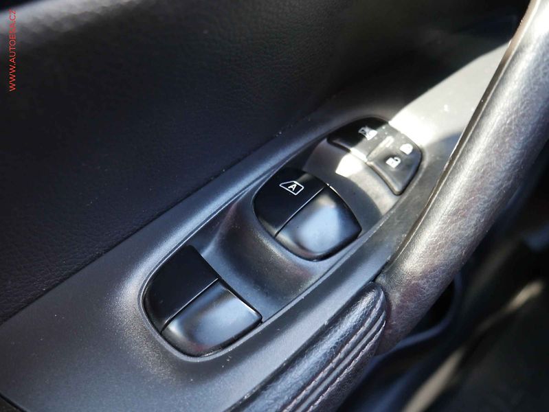 Nissan X-Trail (2017) 2.0 dCi 4x4, ČR, Tekna, AT - fotka 11 z 18